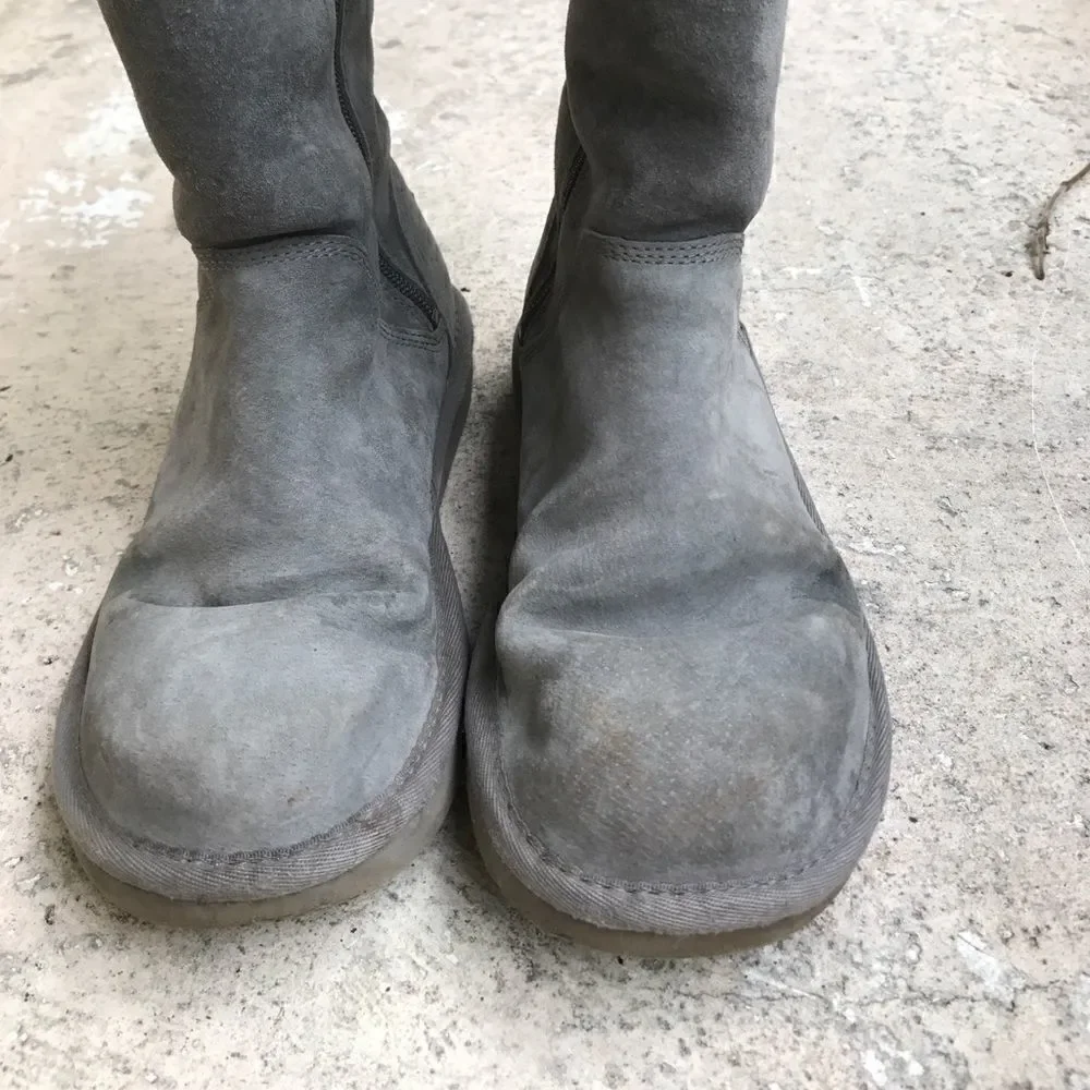 Uggs   tall boots